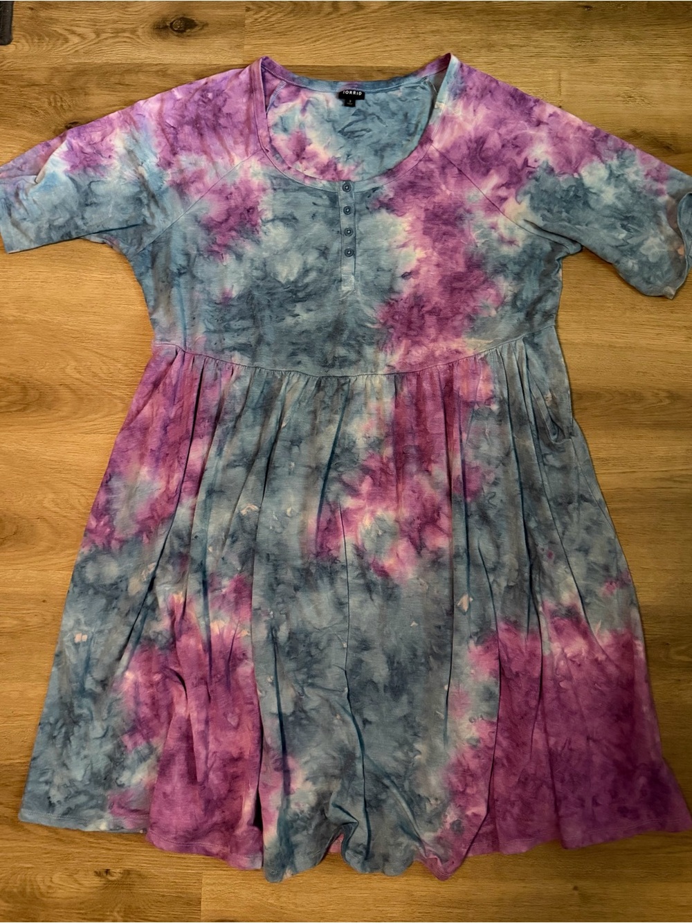 torrid Tie-Dye Purple and Blue Casual Button-Front Dress